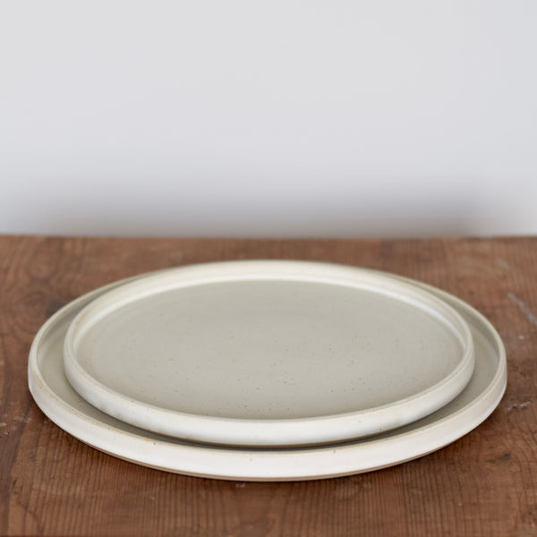 Medium Plate - Plain